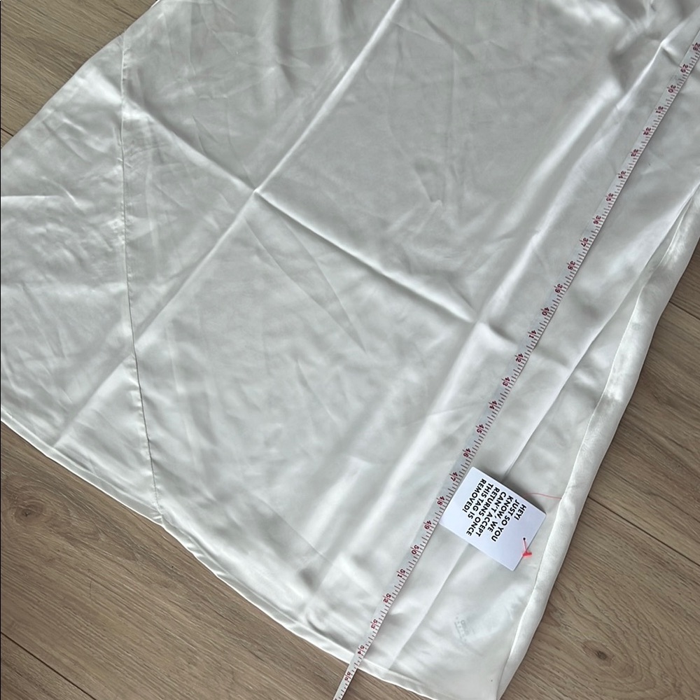 ASOS DESIGN satin puff sleeve midi tea dress in white - Picture 10 of 13
